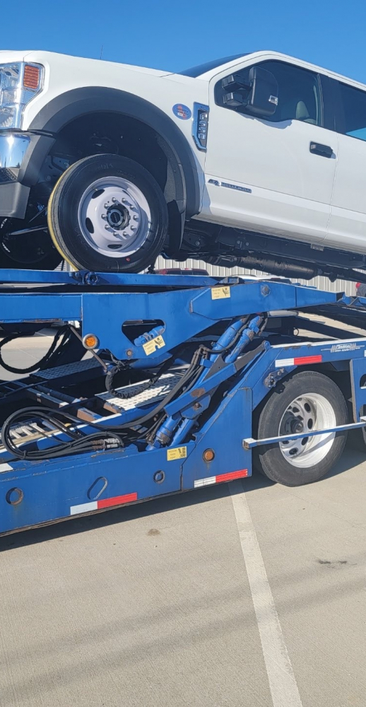 Commercial Truck Transport from Crestline Auto Transport